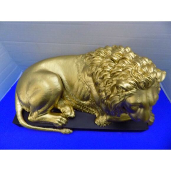 NEW Majestic Lion King Statue Figurine Wild Animal Gold Cat Leo - Picture 3 of 10